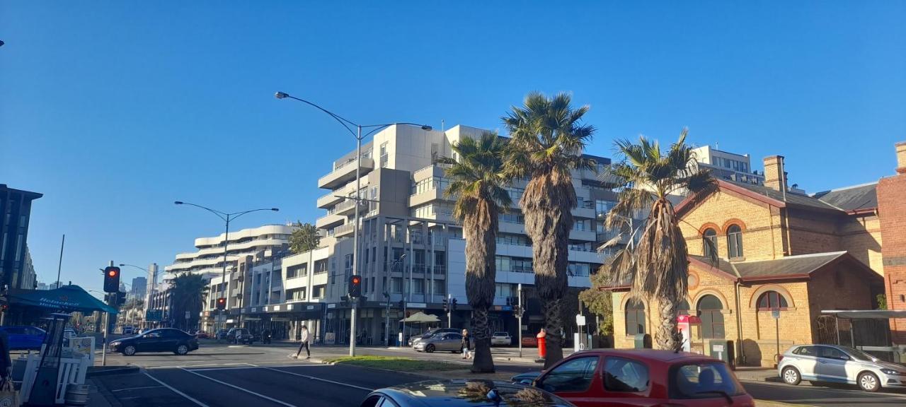 Beautiful Apartment 100Mts Near The Beach In Port Melbourne Eksteriør bilde