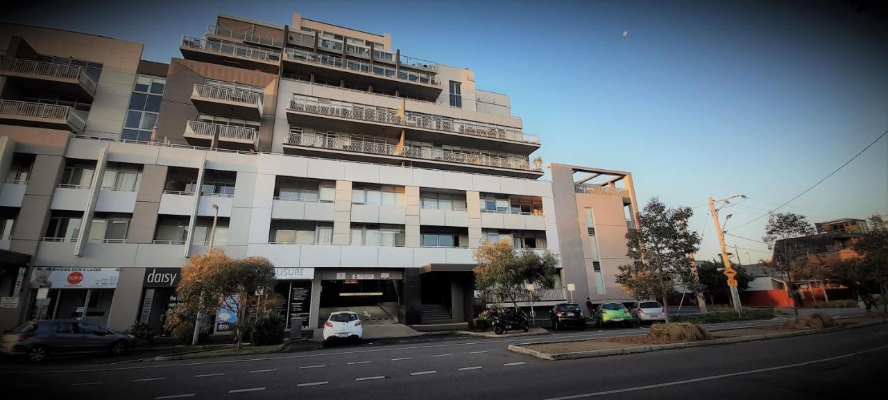 Beautiful Apartment 100Mts Near The Beach In Port Melbourne Eksteriør bilde